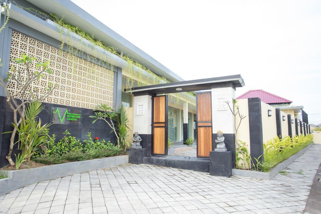 V Canggu Dormitory Exteriér fotografie